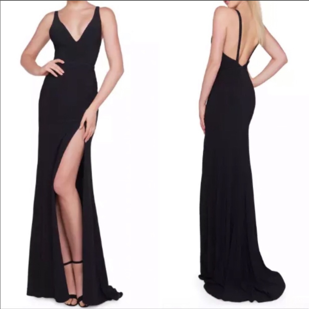 Mac Duggal  sleeveless black maxi evening dress